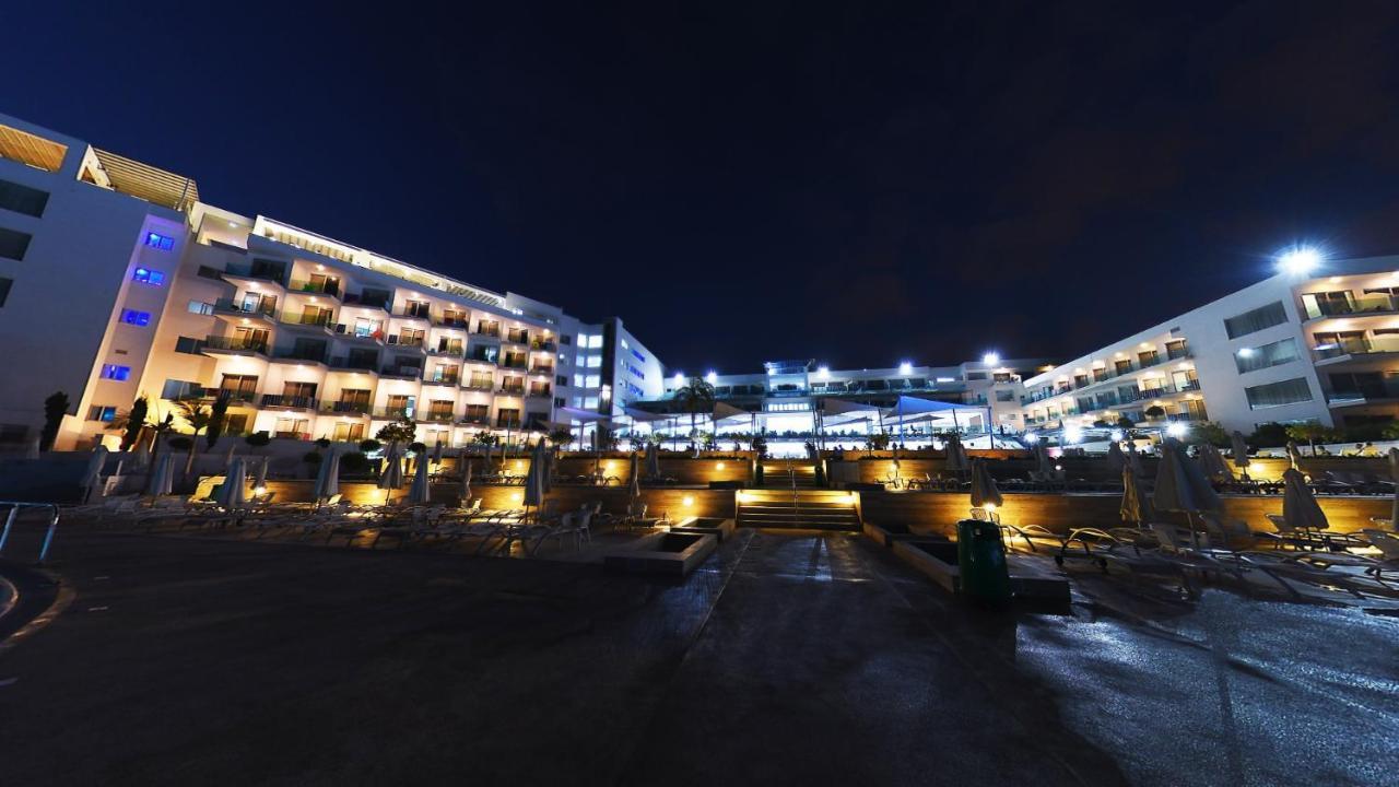 King Evelthon Beach Hotel & Resort Paphos Exterior photo